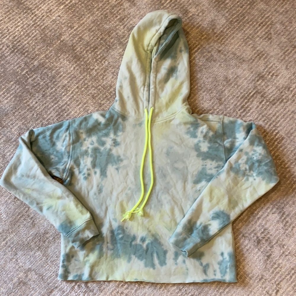Wild Fable new without tags tie dye sweatshirt